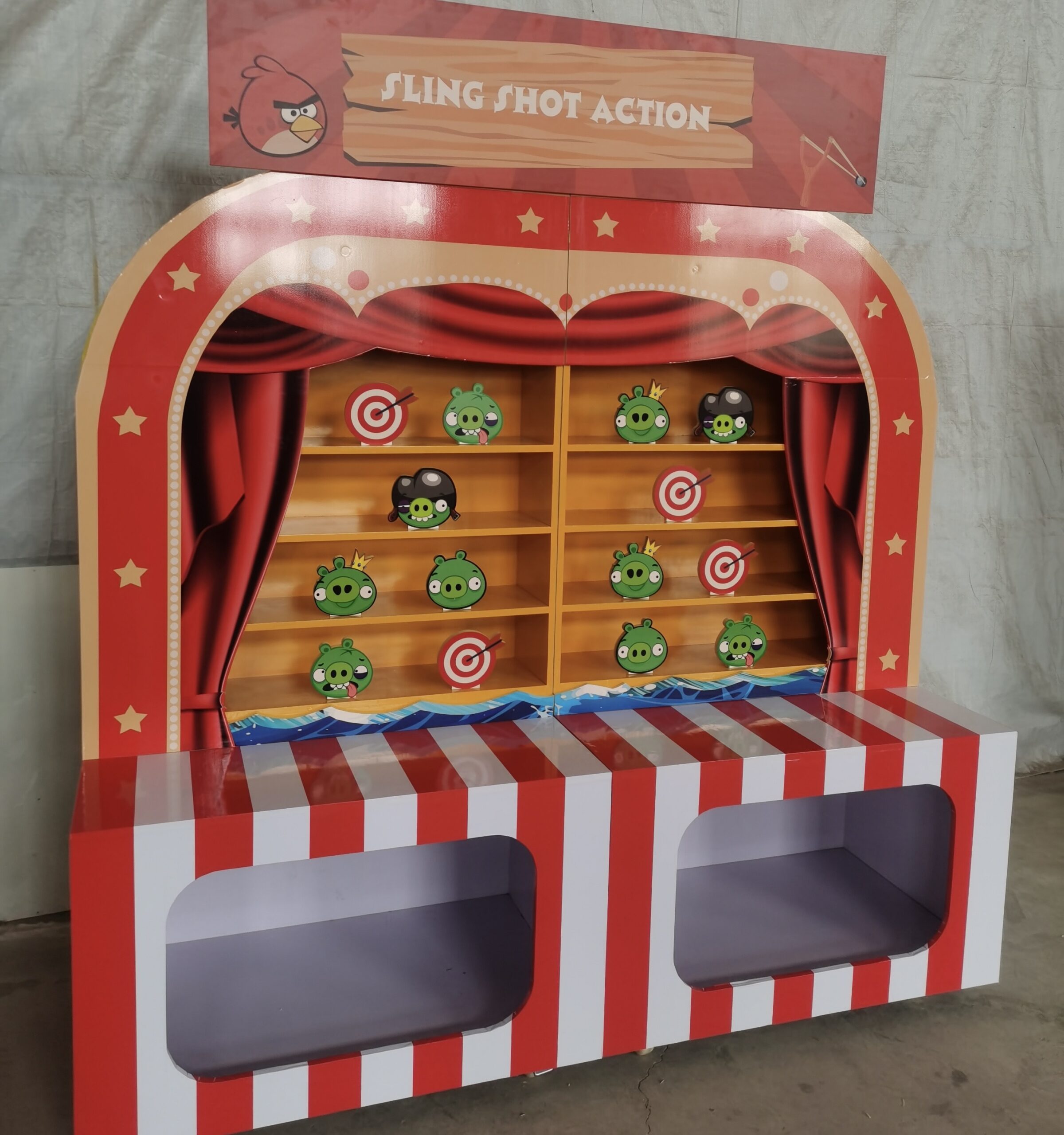 Angry Bird slingshot game by BounceParkSG