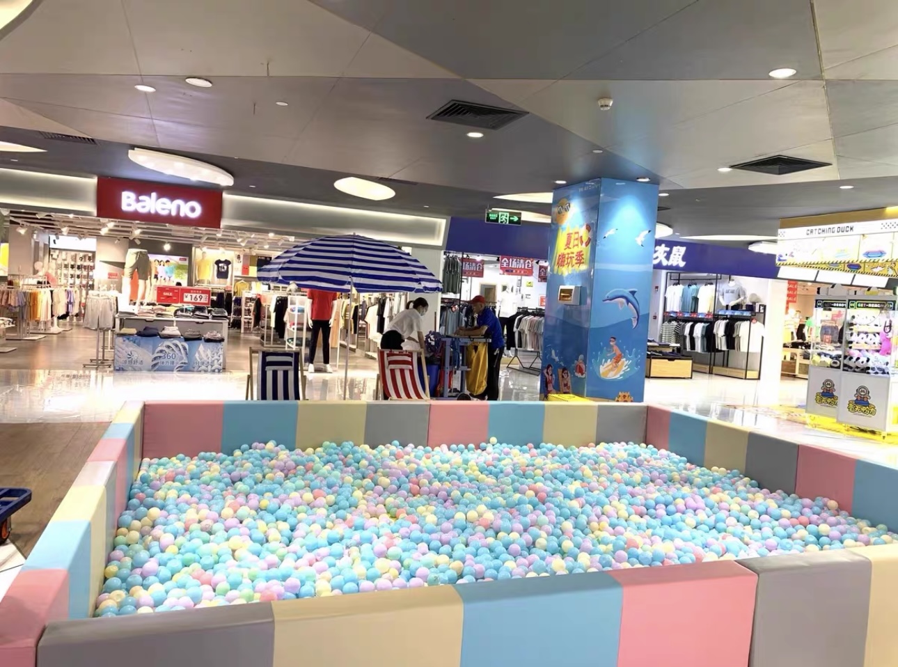 Soft-wall ball pit by BounceParkSG